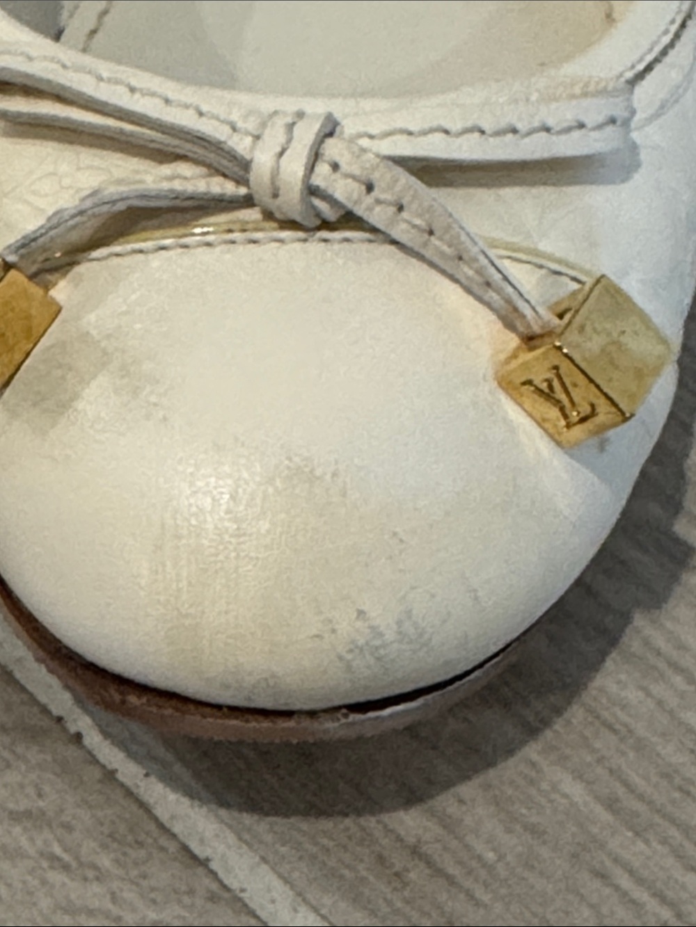 Louis Vuitton Cream Monogram Embossed Ballet Flats with Gold Accents 7 7.5 37 - Picture 4 of 7